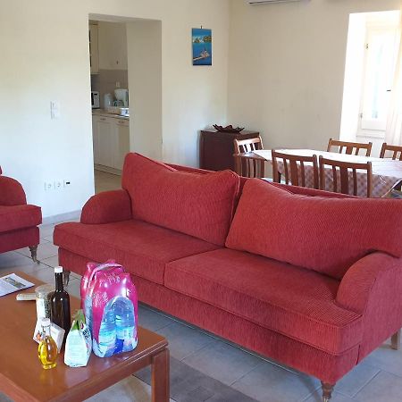 Olive Villas Anapaftíria 外观 照片