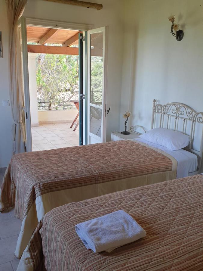 Olive Villas Anapaftíria 外观 照片
